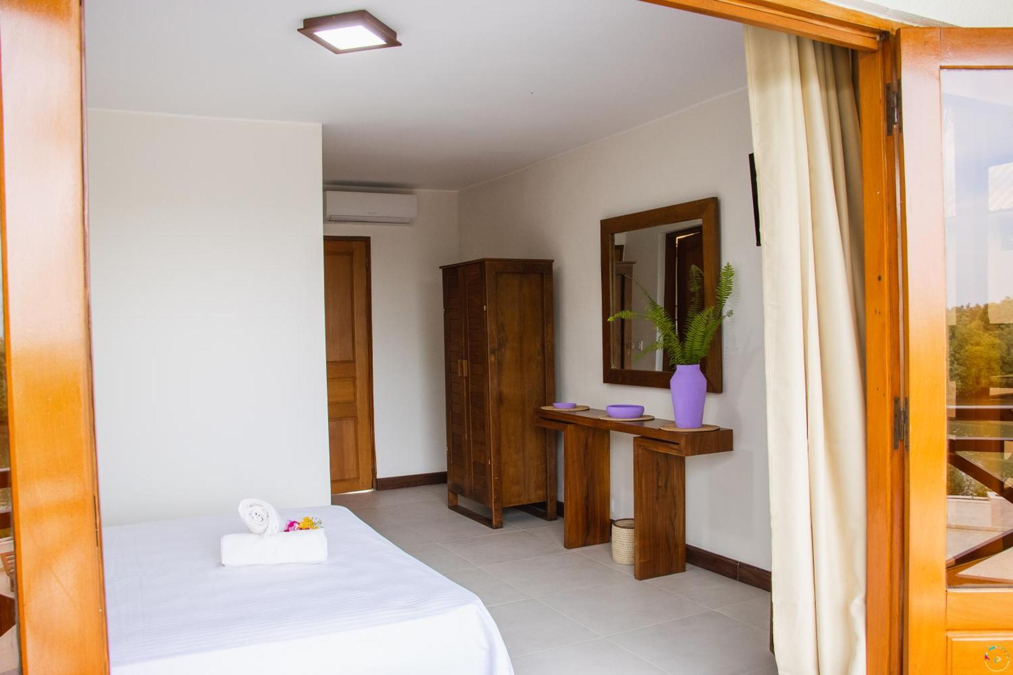 Hotel Baobab Cafe 모론다바 외부 사진