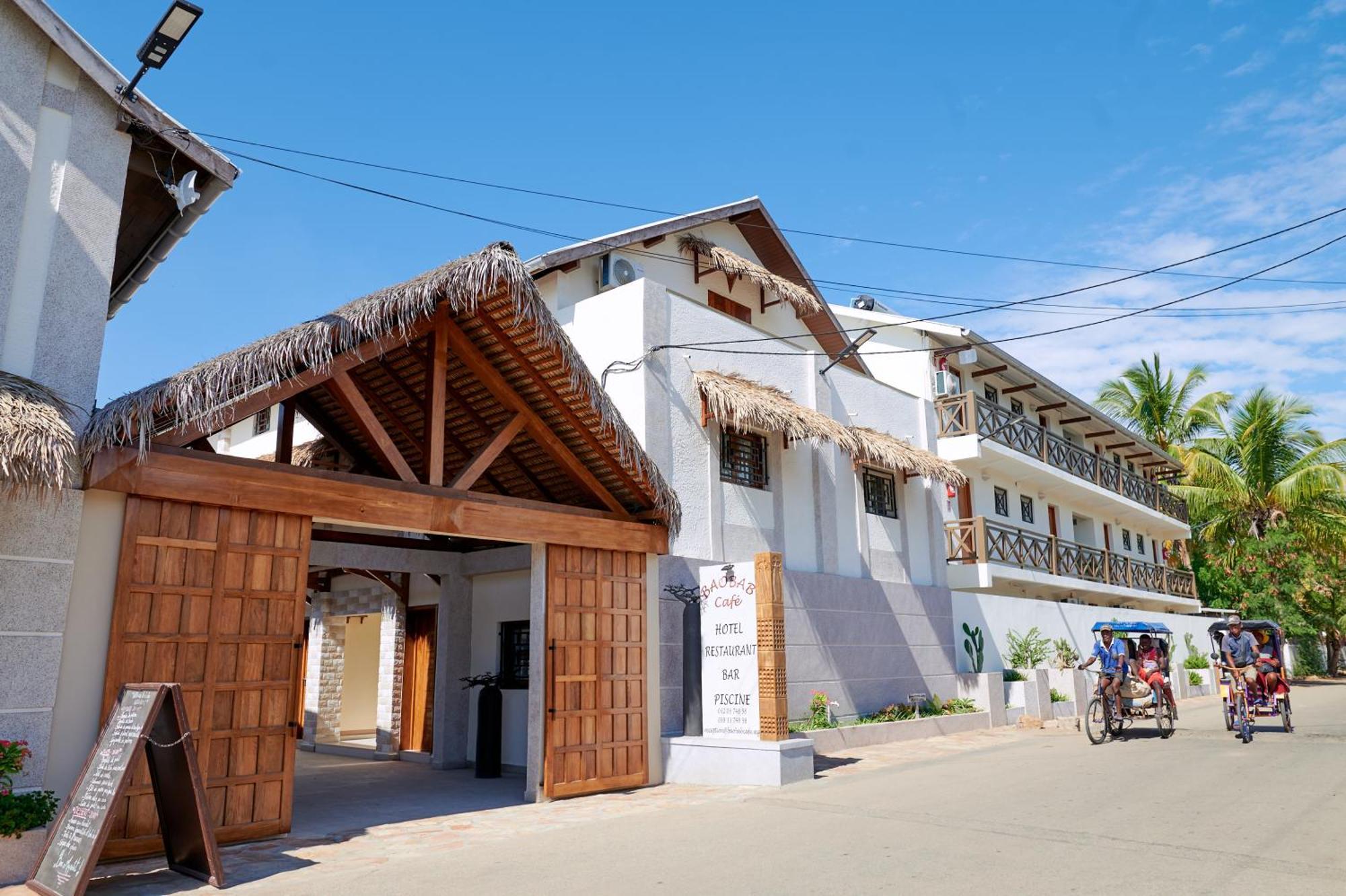 Hotel Baobab Cafe 모론다바 외부 사진